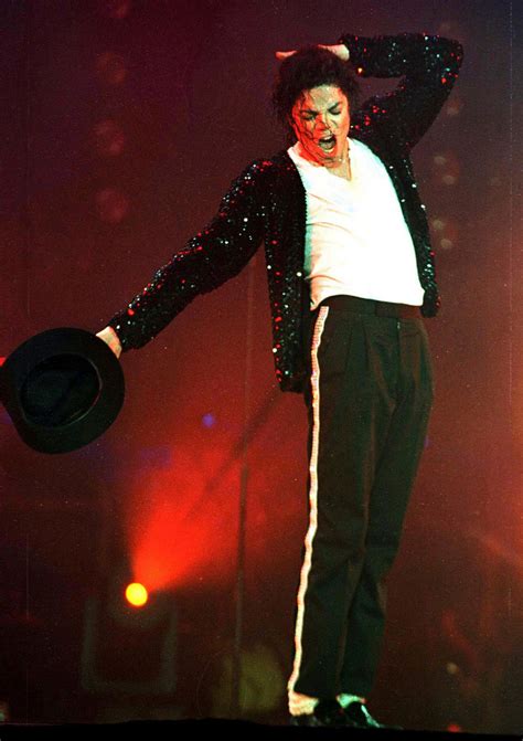 Fotos De Objetos Icónicos De Michael Jackson En Madrid Noticias De