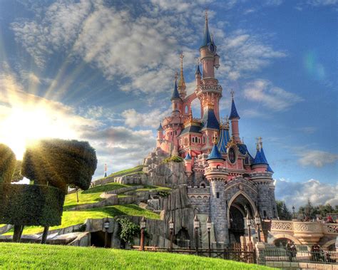 Tutte Le Informazioni Per Raggiungere E Visitare Disneyland Paris