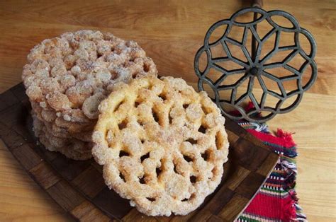 In mexico, presents might also be brought by 'el niñito. Christmas Fritters | Mexican dessert, Bunuelos recipe, Mexican christmas