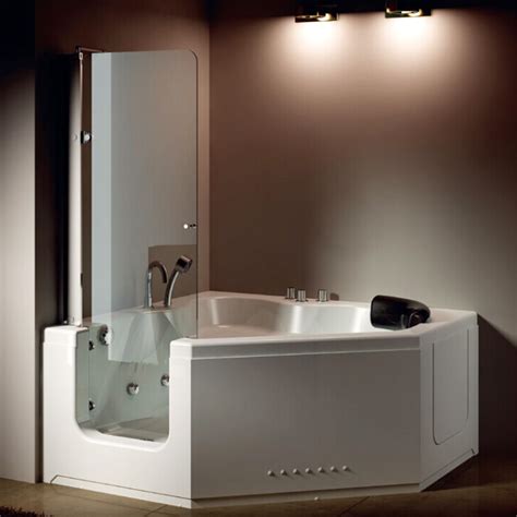 A walk in bathtub has an inwards swinging sealing door and either has or does not have, a seat. Shop BathSelect Genoa 1.35m High Glass Door Walk-in ...