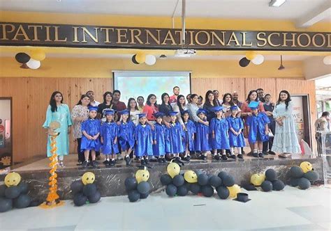 Senior Kindergarten Graduation Day 2022 Dy Patil International