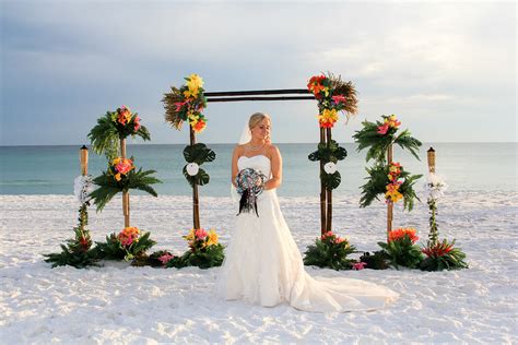 Barbados is the island of choice for those who prefer to avoid the large, formal affairs that are often expected by or how about barefoot on the beach, with sand between your toes and a beautiful sunset as your backdrop. Destin Beach Wedding Locations - Destin Fl Beach Weddings