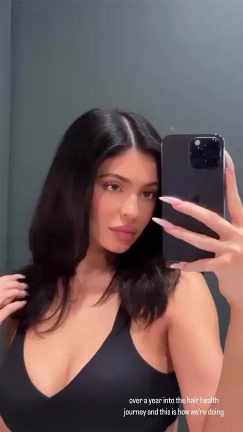 Kylie Jenner Shows Off Her Natural Hair Sans Wigs Or Extensions