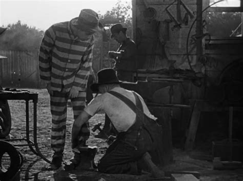 I Am A Fugitive From A Chain Gang 1932 Review With Paul Muni Edward