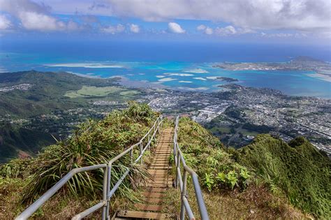 Best Hiking Trails In Honolulu Take A Walk Around Honolulu S Most Beautiful Landscapes Go