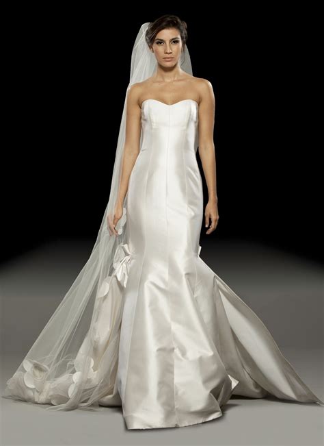 Ivory Silk Shantung Sweetheart Neckline 2011 Mermaid Wedding Dress