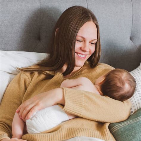 15 Breastfeeding Hacks Every Mom Should Know Dyper