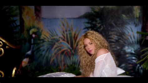 Shakira Can T Remember To Forget You Ft Rihanna Screenshots Hd Wallpapers 1hp
