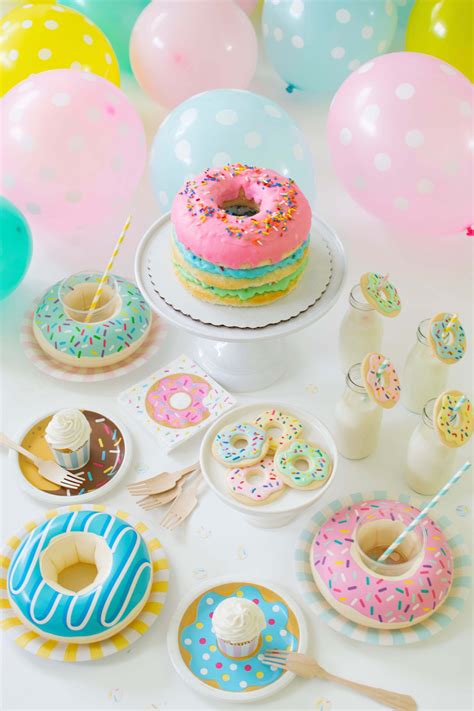 Throw A Summer Donut Party For A Birthday Party Or End Of Summer