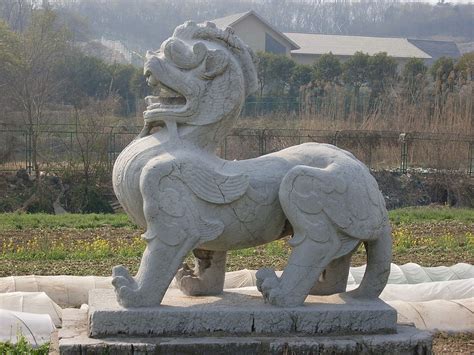 Bestiarium On Tumblr The Pixiu [chinese Mythology] Pixiu Are Chinese Mythological Beings With