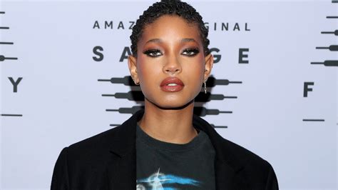 Willow Smith Dismisses The Hate She Gets From Older Rock Fans Black