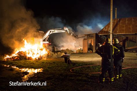 The municipality had a population of 23,598 in 2019. Brand schuur Zuiderzeestraatweg Oldebroek - Foto's ...