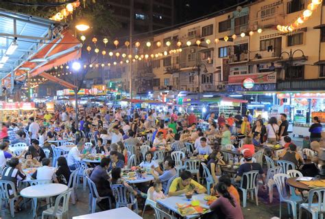 Delicious street food jalan alor night market. The best things to do in Bukit Bintang, Kuala Lumpur