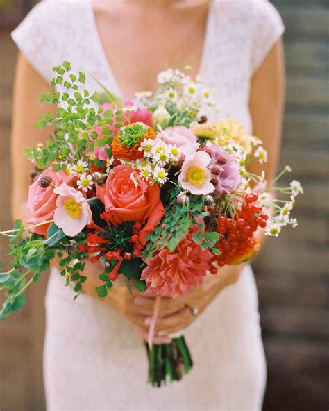 Summer Wedding Bouquets That Embrace The Season Martha Stewart Weddings