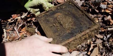 Man With Metal Detector Finds Treasure In The Woods When He Opens The