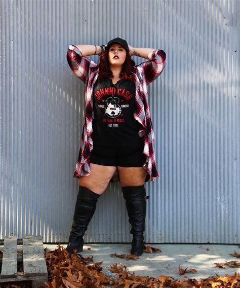 going mad for plaid by plus size blogger curves curls and clothes plus size grunge plus