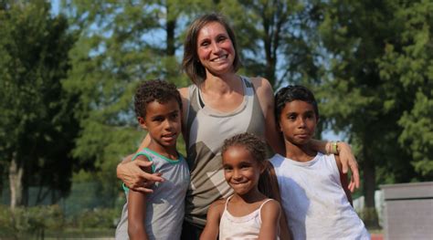 Kim Gevaert Et Sa Famille Offrent Un Foyer Chaleureux à Trois Enfants Actus Sos Villages D