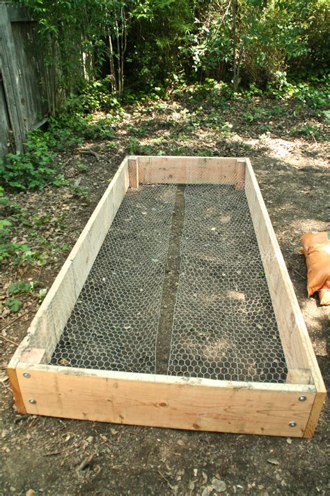 These are not your traditional wooden style raised beds. Build Backyard Garden Box - Garden Design