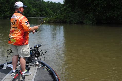 The Best Crappie Rod For One Pole Fishing Great Days Outdoors
