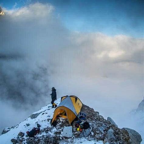 The highest mountain peak in southeast asia is where the highest is a series of mountains himalaya ie hkakabo razi with a height of about 5800 m. Hkakabo Razi, located in the northern Myanmar of Kachin ...