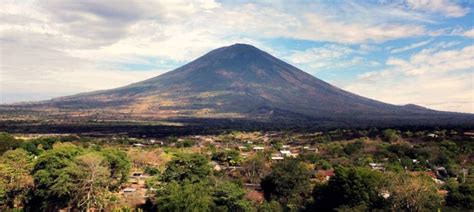 Increasing Seismic Activity Recorded Under San Miguel Volcano El