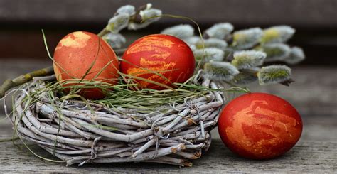 Ostern gilt vielen als das wichtigste kirchenfest des. Nachhaltig Ostern feiern - Oster Dekoration & Eier färben
