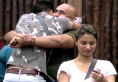 Bigg Boss 8 Day 61 Puneet Issar Becomes The New Captain Dimpy Gets Upset With Ali View Pics