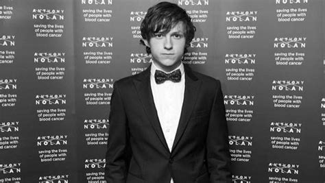 Thomas stanley holland (born 1 june 1996) is an english actor. Том Холланд демонстрирует акробатические навыки | GeekCity