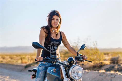 Donne In Moto Ana Carrasco E Il Wild Gypsy Tour