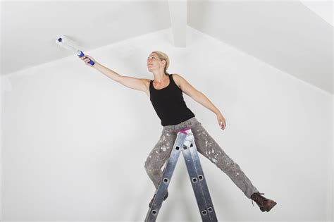 This project guide explains how to remove popcorn ceiling texture safely. Here's How to Remove Those Popcorn Ceilings Yourself ...