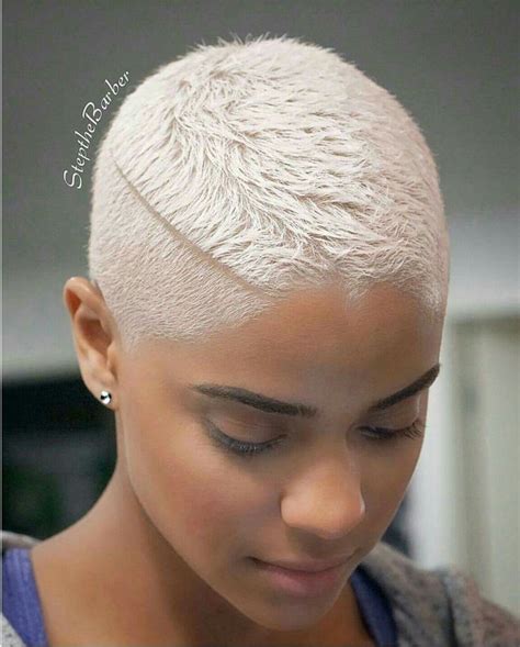 They are black people with blonde hair. Everything | Short platinum hair, Platinum blonde hair