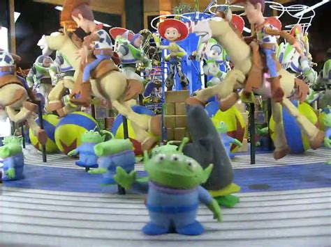 Disney Pixar Toy Story Animation Carousel Zoetrope Demo1 Youtube