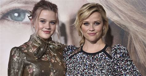Reese Witherspoon Daughter Ava Phillippe Are Twins At Big Little Lies