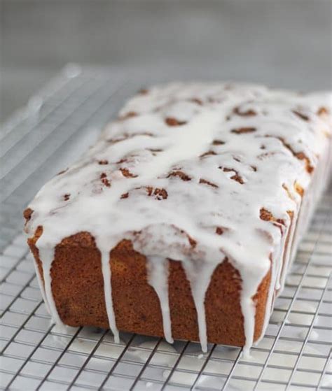 Easy Cinnamon Roll Cake With Cake Mix Savvy Apron