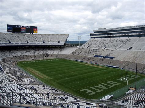Football Penn State Beaver Stadium State College Pa The Largest