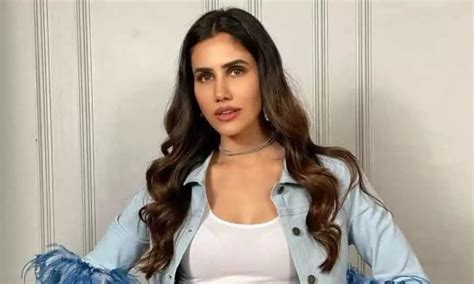 sonnalli seygall feel unsatisfied when i keep getting sexy roles