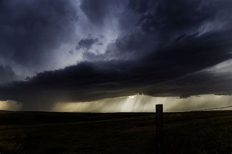 Pero unas líneas verticales siempre resultan. Tormenta 5k Retina Ultra Fondo de pantalla HD | Fondo de ...