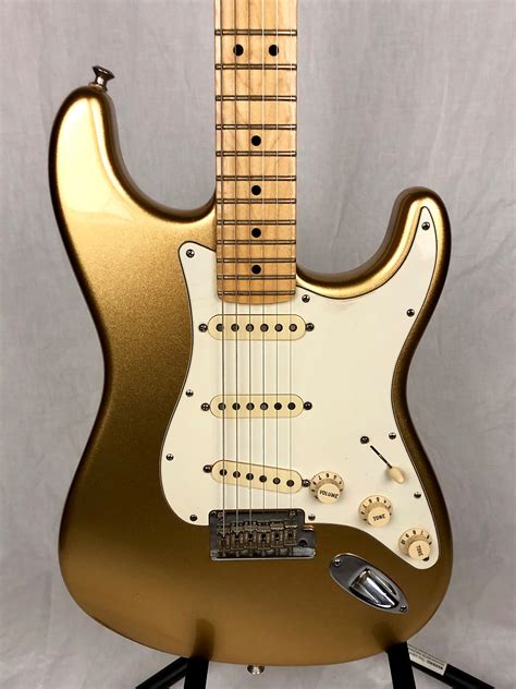 Fender Stratocaster 2014 Aztec Gold 60th Anniversary Edition Reverb