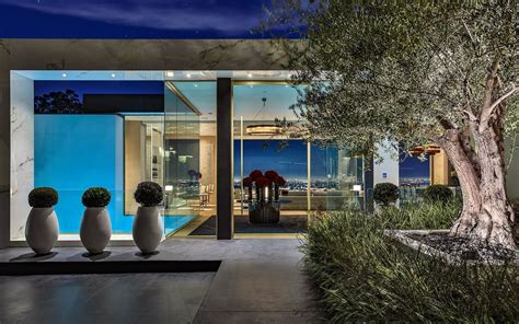 The Most Spectacular Modern House In Trousdale Sleek Fireplace