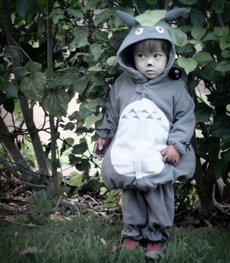 This Totoro Costume Is The Cutest Ever The Adorable Kid Inside Helps