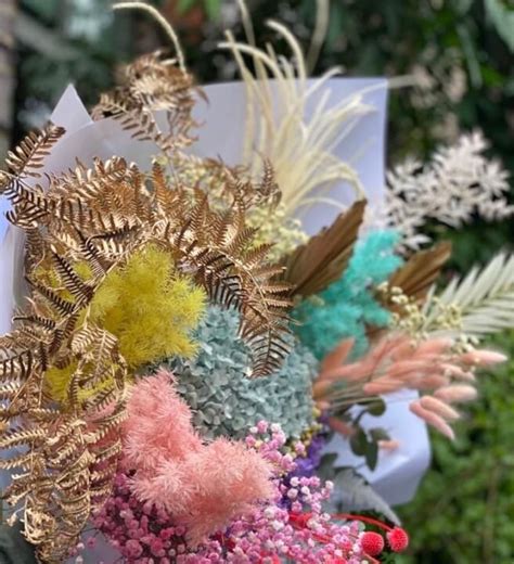 Stunning flowers created and delivered by passionate and talented florists. Everlasting Dried Flower Bouquet Class Sydney | Events ...