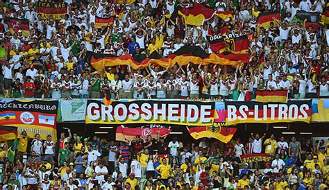 Darstellung der heimbilanz von deutschland gegen brasilien. Deutschland-Fans sauer auf Weltverband