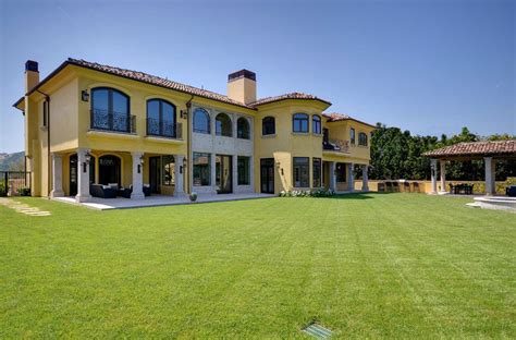 Kim kardashian and kanye west are getting a divorce: Kim Kardashian and Kanye West's New $11 Million Bel Air Mansion | Celebrity Net Worth