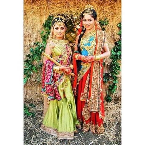 Two Beautiful Wives Of Arjundraupadi And Subhadra Индийская красота Индийский Красота