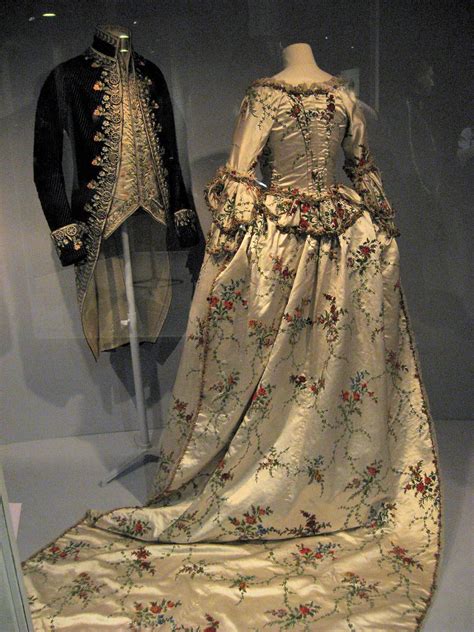 Georgian Victoria And Albert Museum Court Dresses Royal Dresses Historical Costume Historical