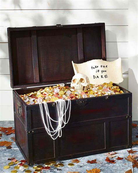 Yaaargh How To Make A Pirate Treasure Chest Thats Brimming With Candy