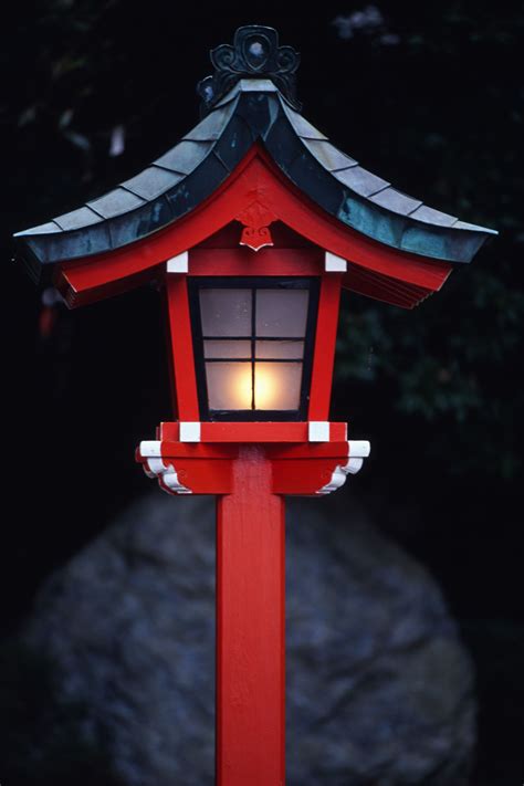 Jinja Wood Lantern Japanese Garden Japanese Garden Lanterns Japanese Garden Design