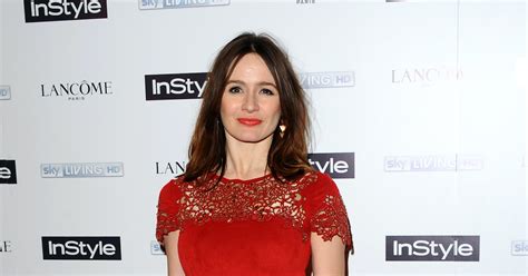 Emily Mortimer And Dolly Wells Bring Hbo Another Female Driven Comedy With Doll And Em