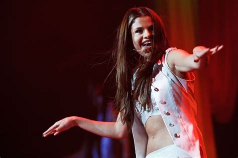 Selena Gomez Gets Her Toned Stomach Out On Stage For Stars Dance World