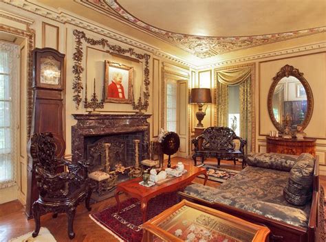 For more house tours and decorating ideas, go to housetohome.co.uk. 1920's Georgian Colonial In New Rochelle, NY | Homes of ...